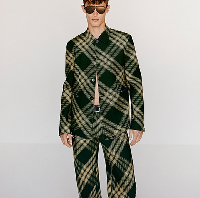 Burberry Spring 2024: Embracing a Warped Vision