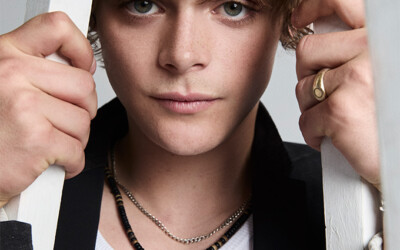 Billy Barratt: Britain’s Youngest Emmy Winner Steps Into A24’s Shadow-Soaked Spotlight